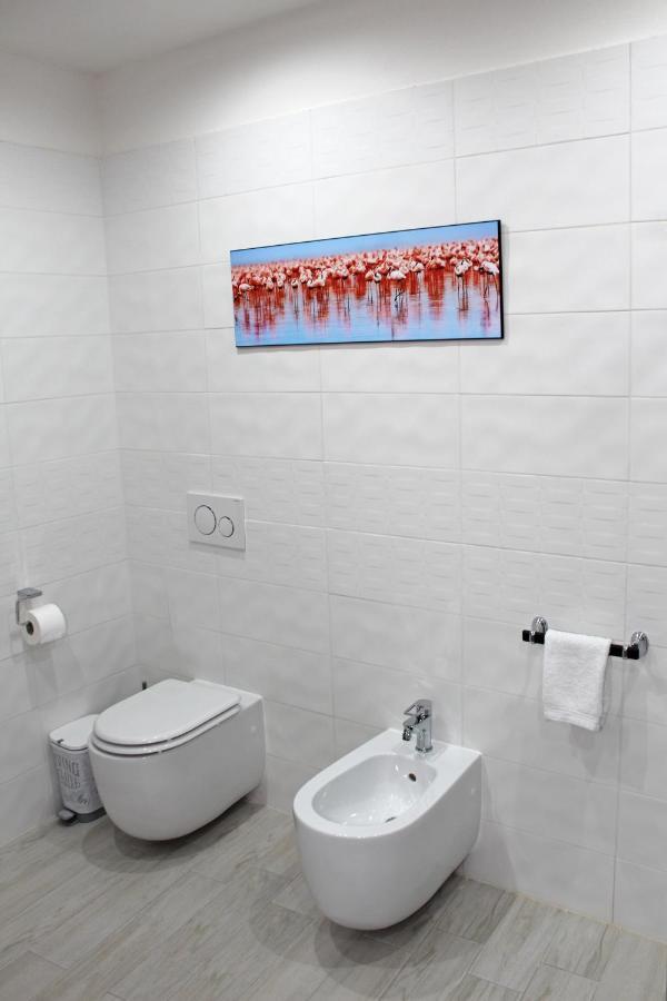 Flamingo Luxury Apartment Ajpsardinia 칼리아리 외부 사진